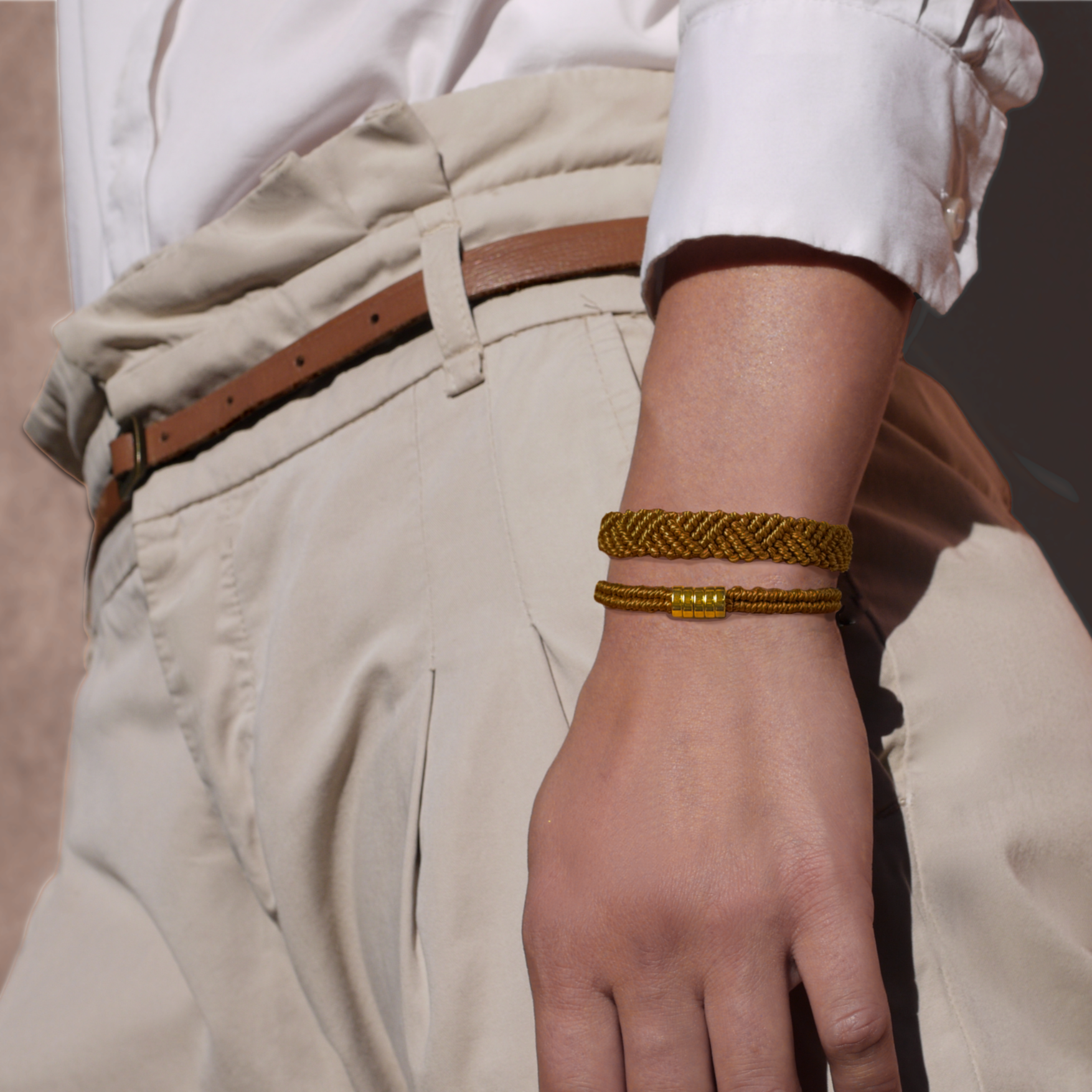 Bracelet macramé heishi + triange camel